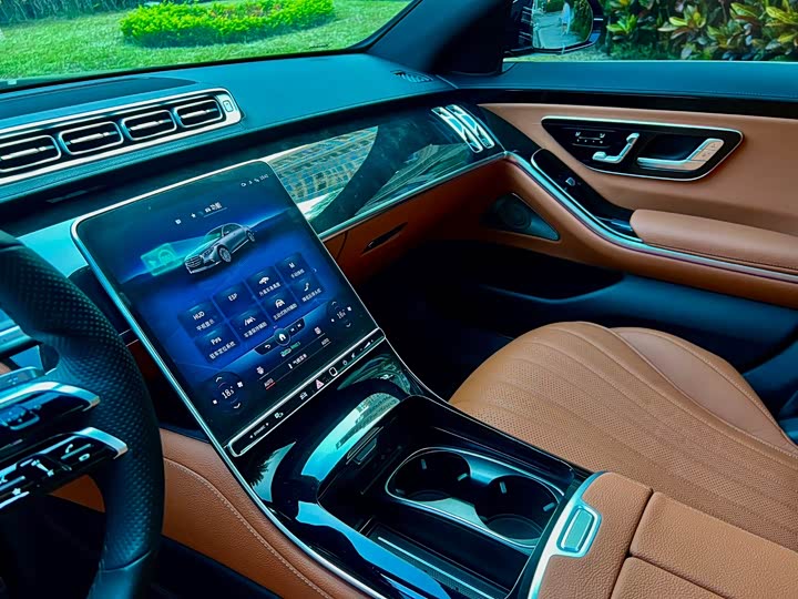 Фото 11 - Mercedes-Benz S-Class