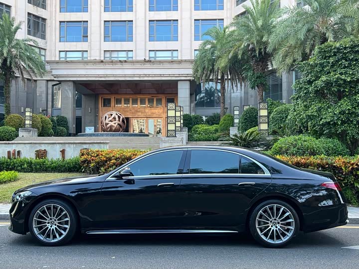 Фото 4 - Mercedes-Benz S-Class