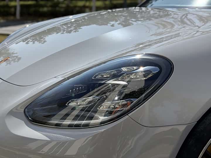 Фото 5 - Porsche Panamera