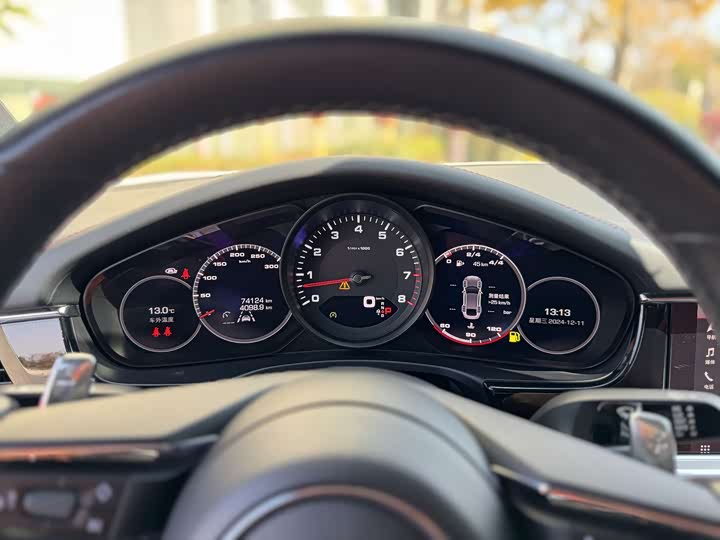 Фото 7 - Porsche Panamera