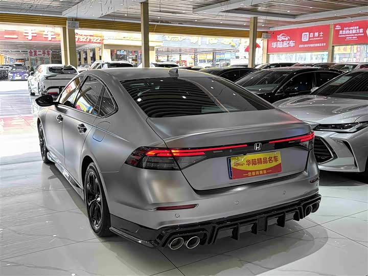 Фото 15 - Honda Accord