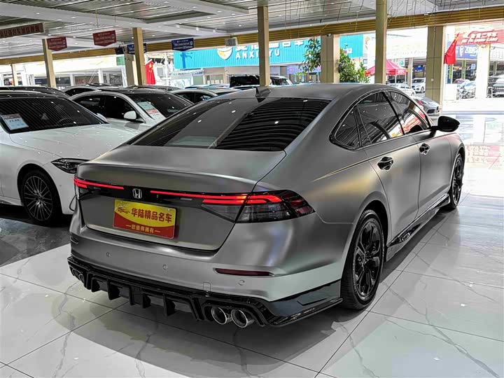 Фото 3 - Honda Accord