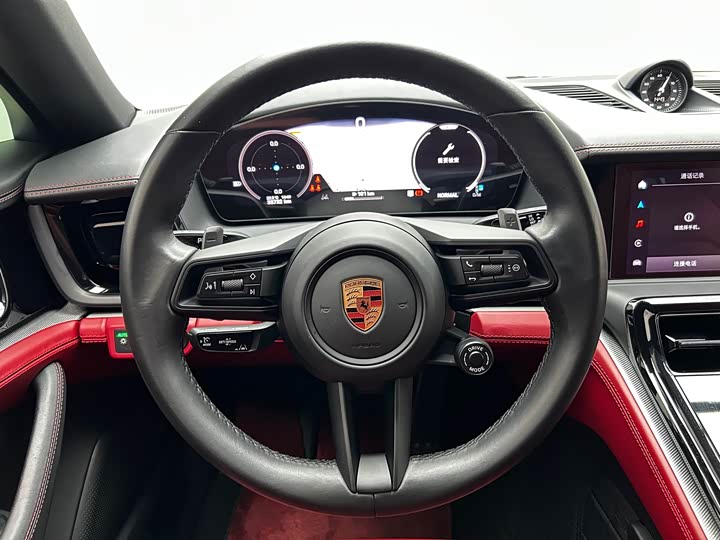 Фото 15 - Porsche Panamera