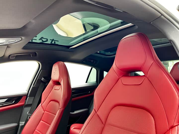 Фото 20 - Porsche Panamera