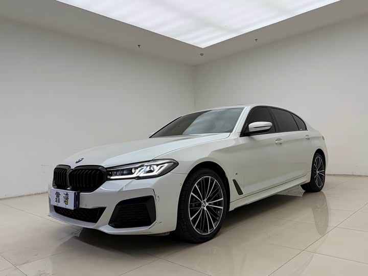 Фото 1 - BMW 5 Series