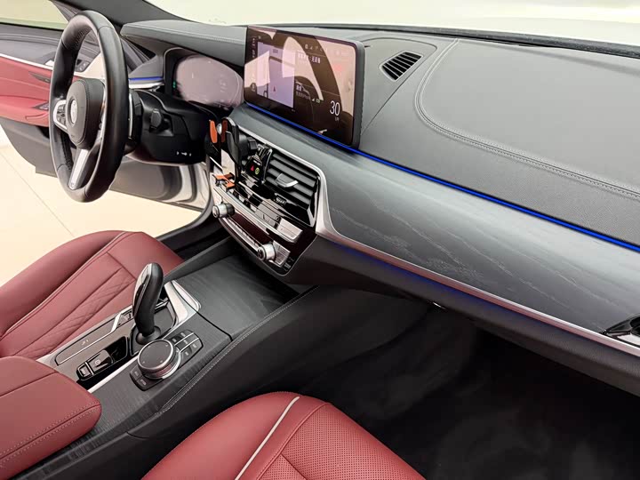 Фото 12 - BMW 5 Series