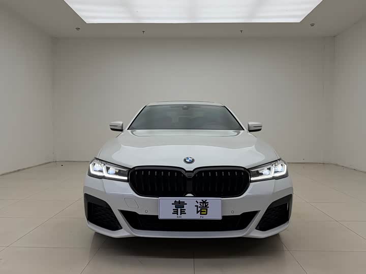 Фото 2 - BMW 5 Series