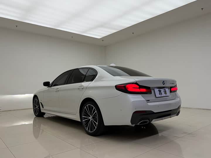 Фото 4 - BMW 5 Series