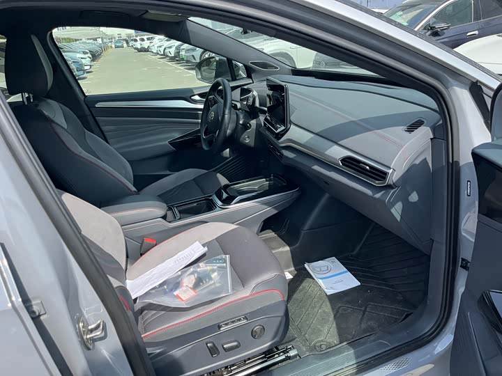 Фото 12 - Volkswagen ID.4 Crozz