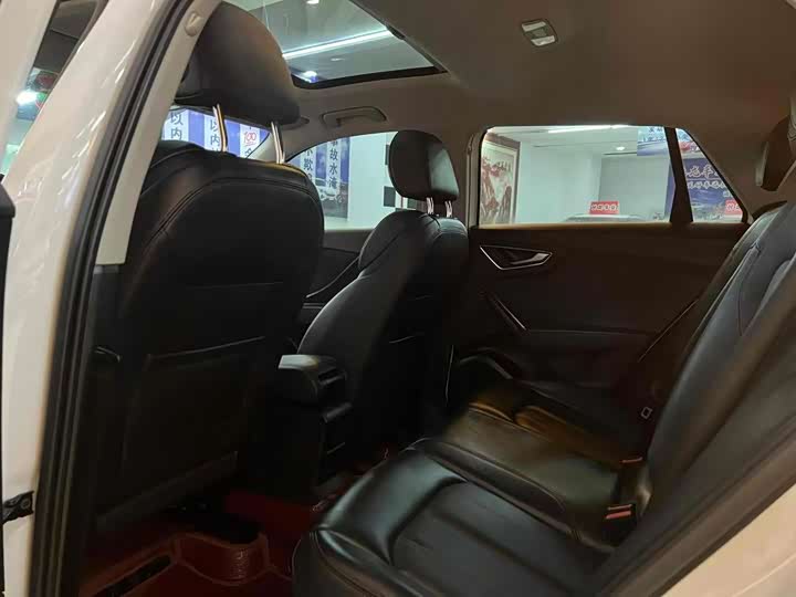 Фото 8 - Audi Q2L