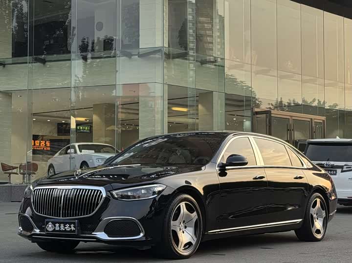 Фото 1 - Mercedes-Benz Maybach S-Class