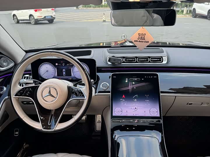 Фото 9 - Mercedes-Benz Maybach S-Class