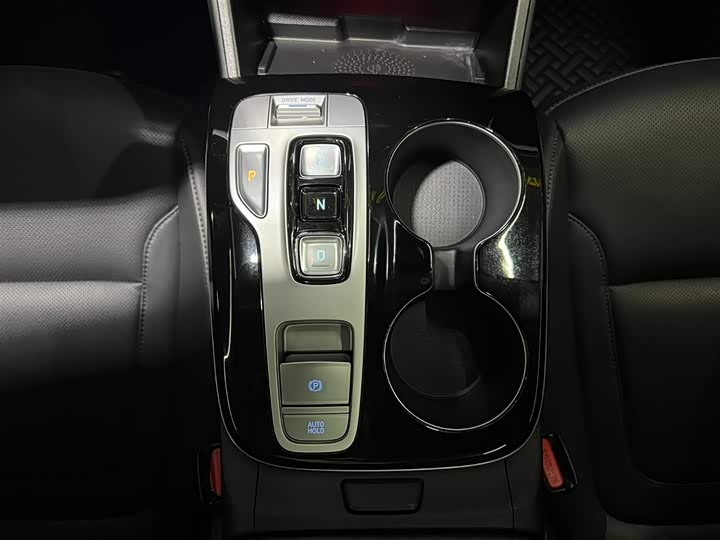 Фото 16 - Hyundai Tucson L