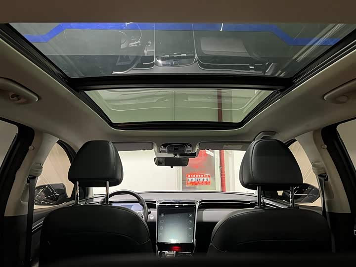 Фото 8 - Hyundai Tucson L