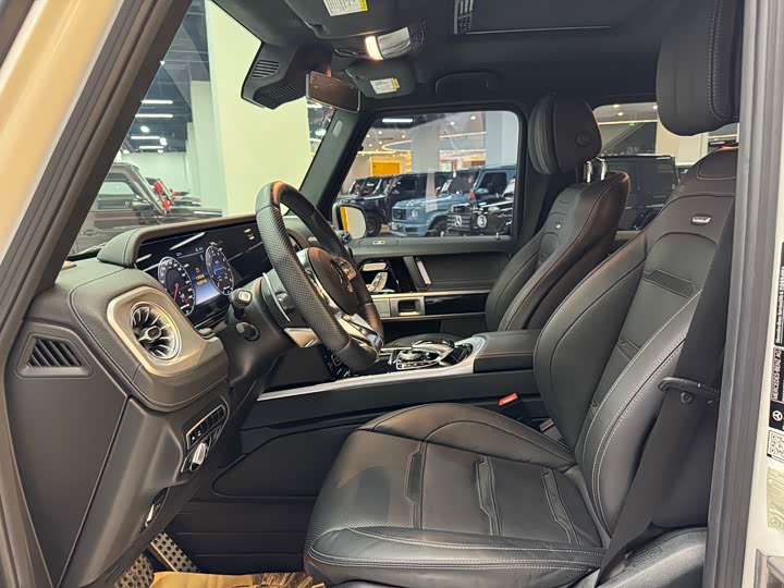 Фото 9 - Mercedes-Benz G-Class AMG