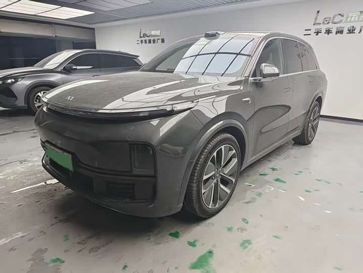 Фото 1 - LiXiang L8