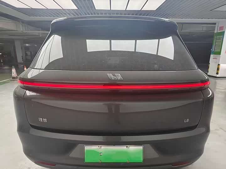 Фото 11 - LiXiang L8