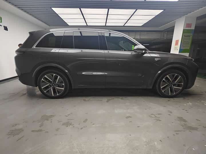 Фото 3 - LiXiang L8