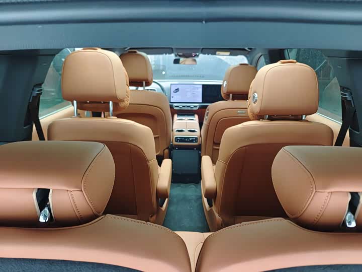 Фото 8 - LiXiang L8