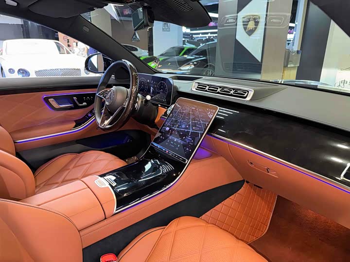 Фото 19 - Mercedes-Benz Maybach S-Class