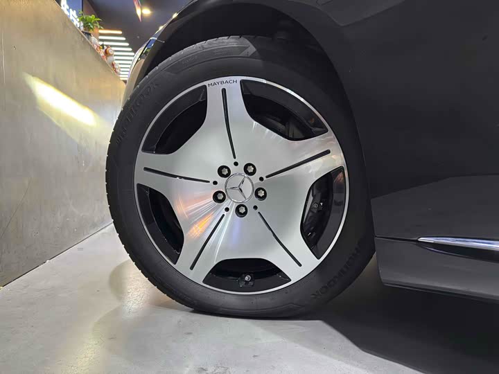 Фото 5 - Mercedes-Benz Maybach S-Class