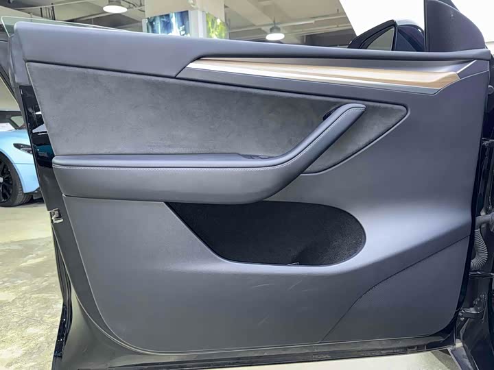 Фото 11 - Tesla Model Y