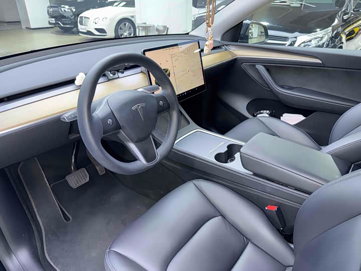 Фото 7 - Tesla Model Y