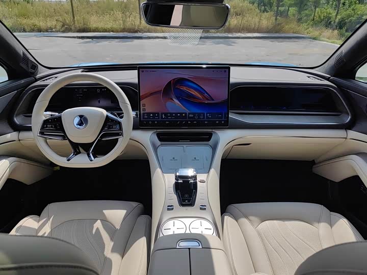 Фото 11 - Denza N7