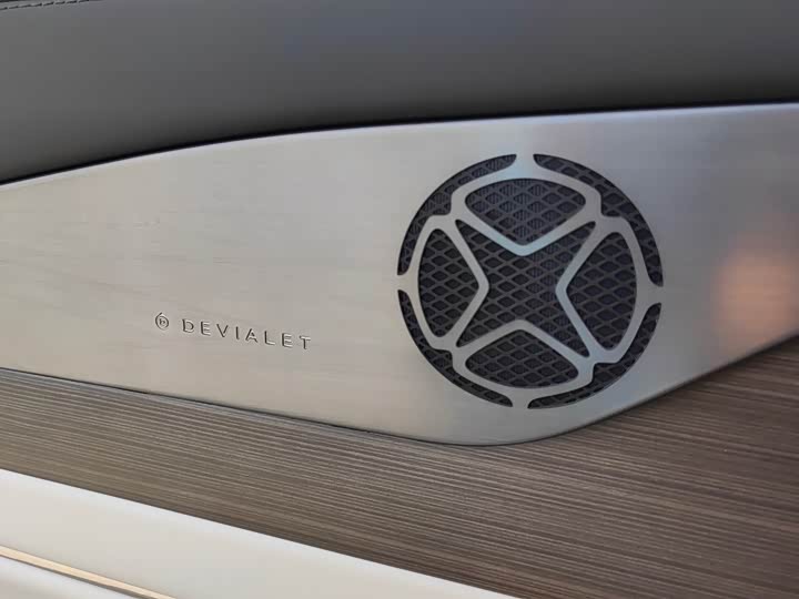 Фото 14 - Denza N7