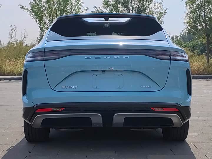 Фото 6 - Denza N7