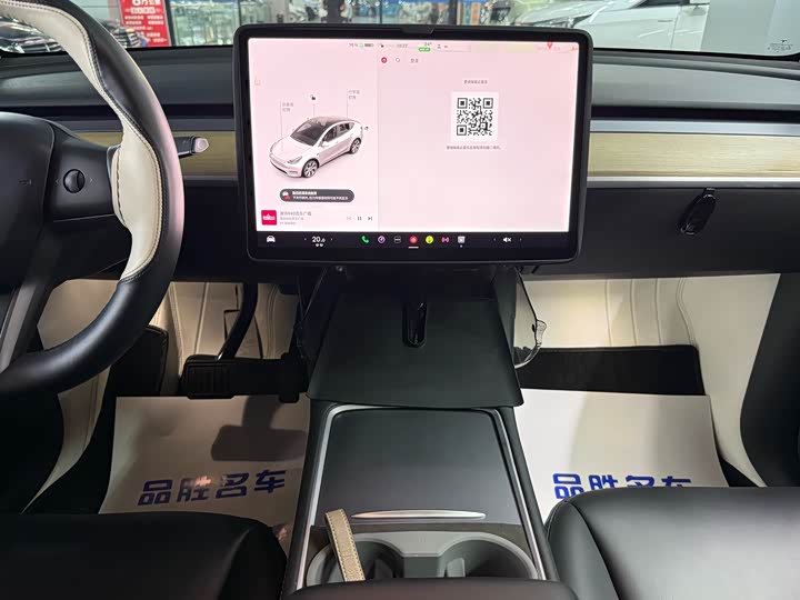 Фото 12 - Tesla Model Y