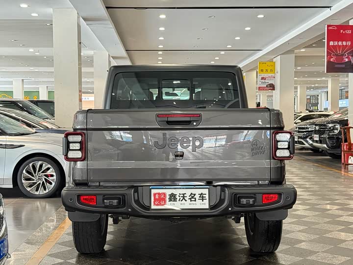 Фото 3 - Jeep Gladiator