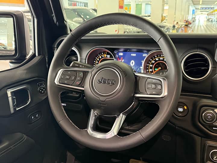 Фото 7 - Jeep Gladiator