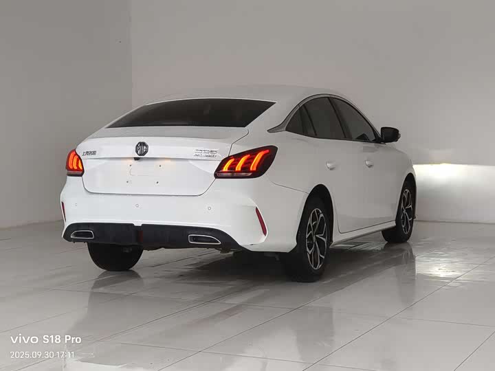 Фото 12 - MG Motor 5