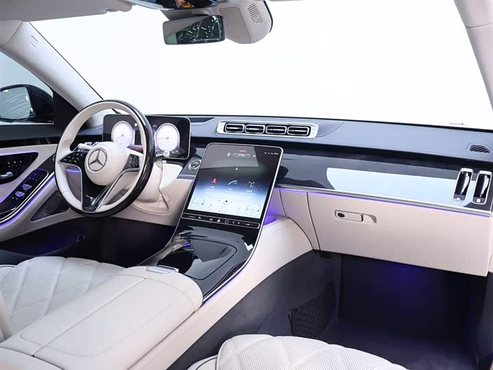 Фото 20 - Mercedes-Benz Maybach S-Class