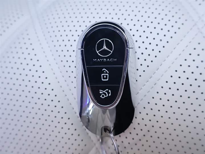 Фото 28 - Mercedes-Benz Maybach S-Class