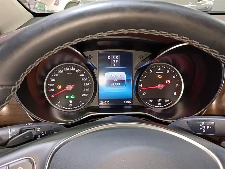 Фото 12 - Mercedes-Benz V-Class