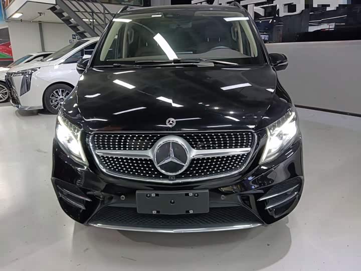 Фото 3 - Mercedes-Benz V-Class