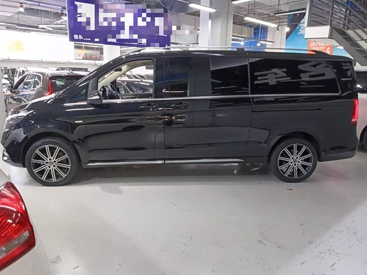 Фото 5 - Mercedes-Benz V-Class