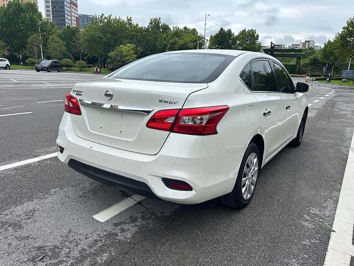 Фото 7 - Nissan Sylphy