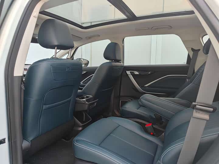 Фото 6 - Geely Jiaji