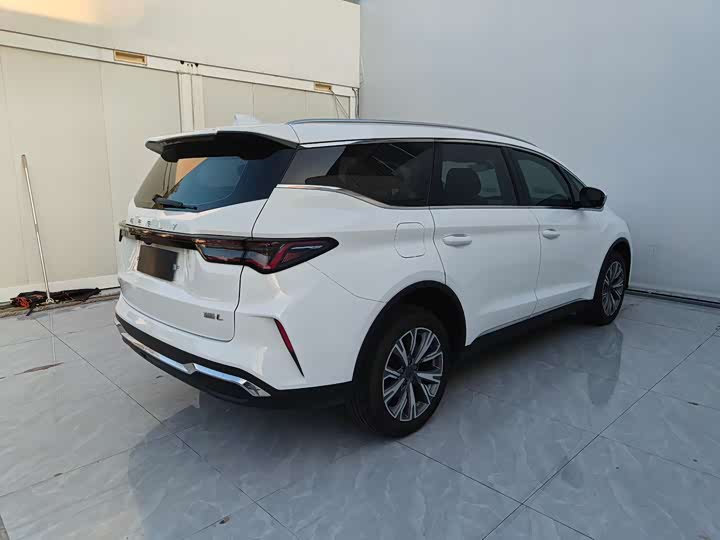 Фото 7 - Geely Jiaji