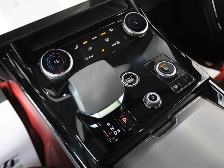 Фото 9 - Land Rover Range Rover Sport