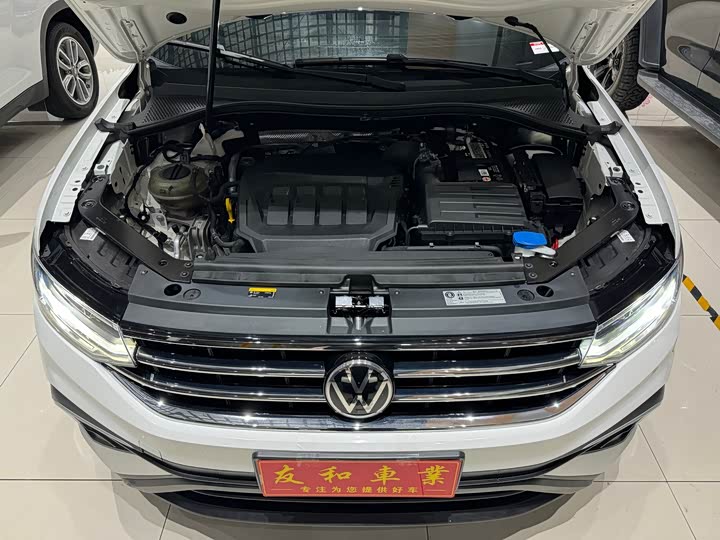 Фото 15 - Volkswagen Tiguan L Pro