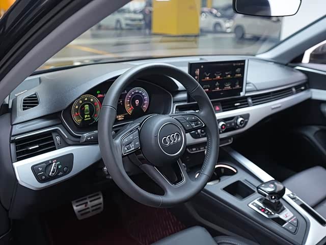 Фото 21 - Audi A4L