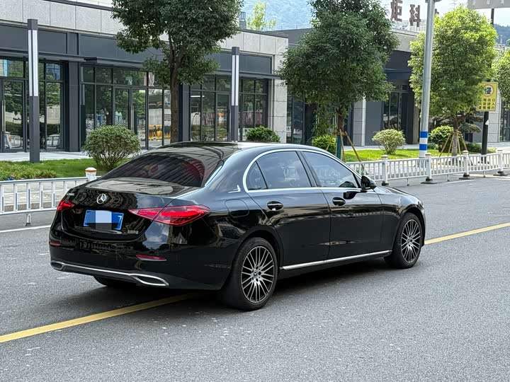 Фото 4 - Mercedes-Benz C-Class