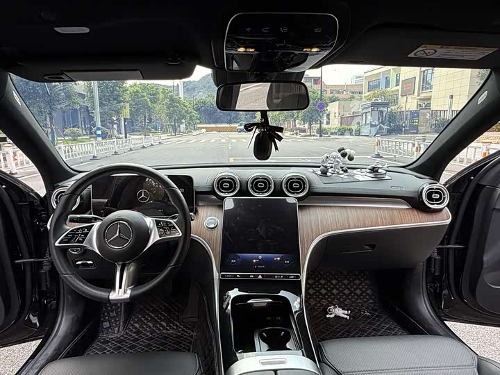 Фото 9 - Mercedes-Benz C-Class