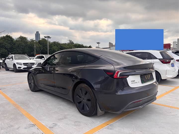 Фото 7 - Tesla Model 3