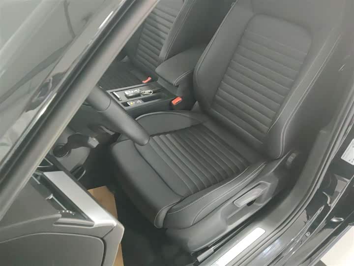 Фото 15 - Volkswagen Magotan