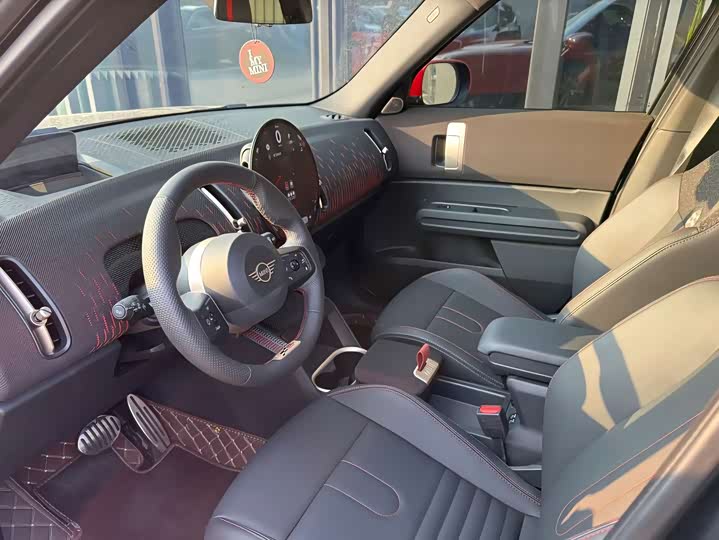 Фото 5 - Mini Countryman JCW